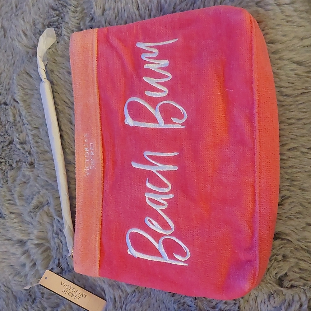 VS Wristlet